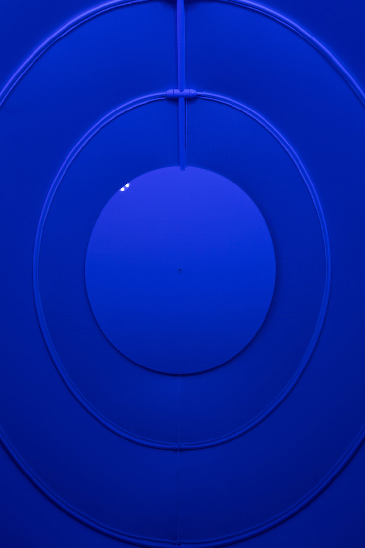 L+W_Mycoocoon_Chromaterapy_device11