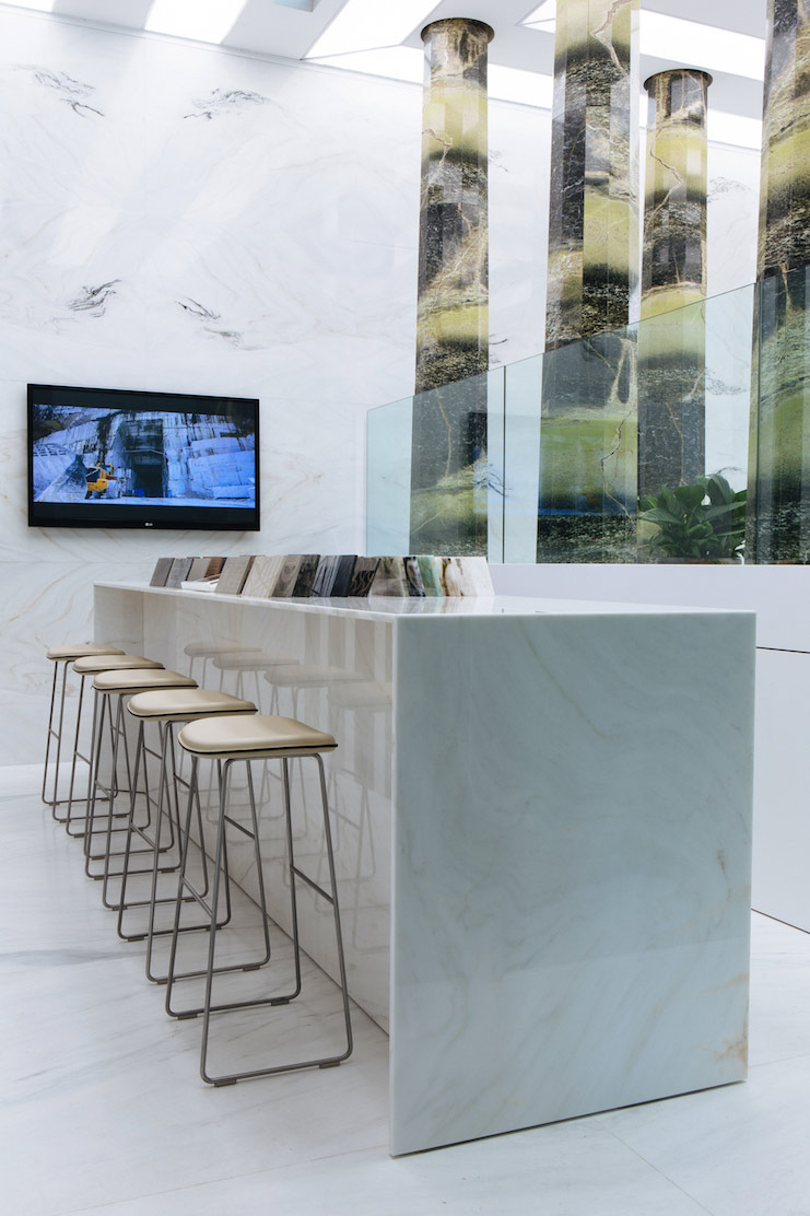 Lanzavecchia-Wai_Antolini_Agorà_SaloneDelMobile_booth15