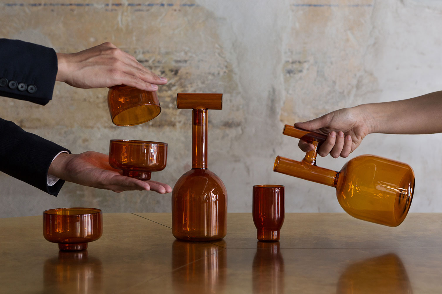 Lanzavecchia+Wai_WOB-gesture_Photo_by_Davide_Farabegoli