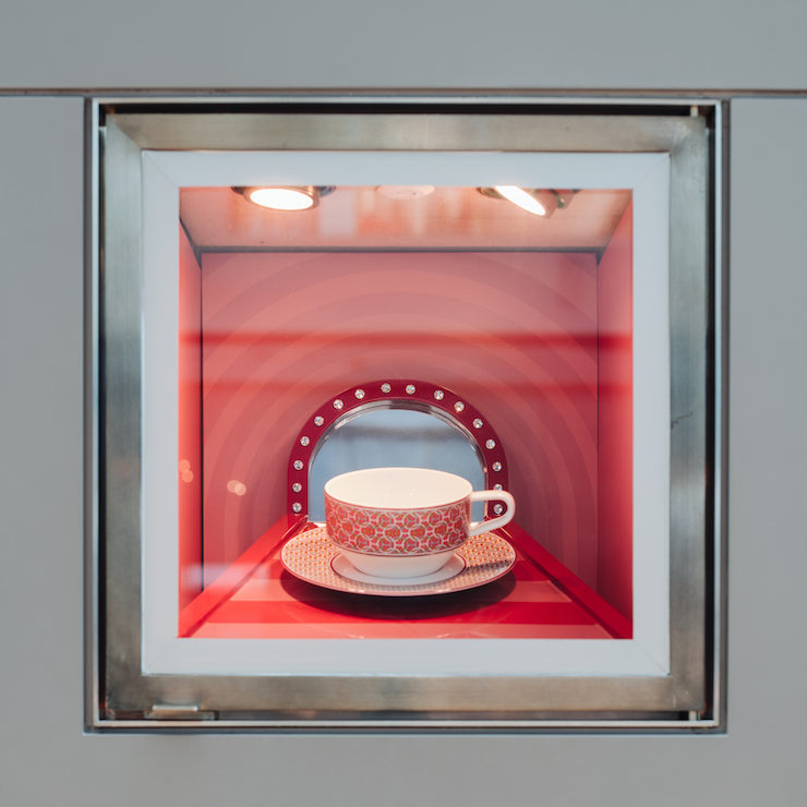 LanzavecchiaWai_Luna_Park_Hermes_windows_installaton56