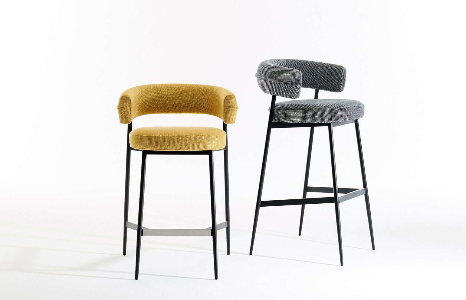 New_NENA_STOOL_Lanzavecchia+Wai_Zanotta2022_01_