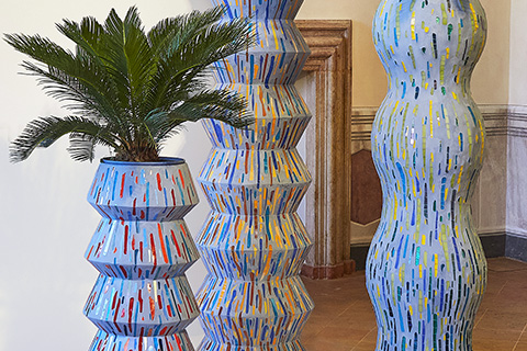 A collection of architectural, totemic vases whose design merges nature, design and art.